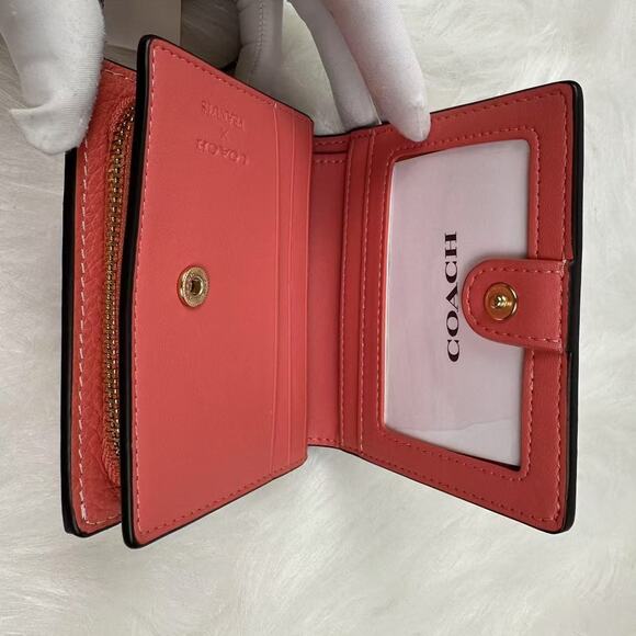 Coach X Peanuts Snap Wallet With Lucy In Leather/Bright Coral Multi CBN89 NWT - Picture 3 of 6